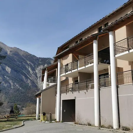 Duplex 6 Pers Avec Terrasse Au Chateau Des Magnans, - Piscine, Sauna, Animaux Acceptes - Fr-1-165b-3 Jausiers