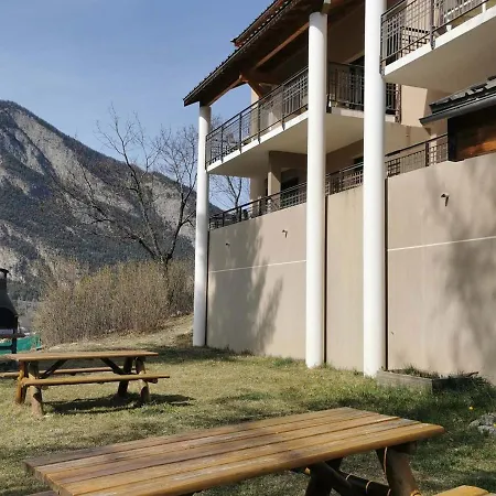 Duplex 6 Pers Avec Terrasse Au Chateau Des Magnans, - Piscine, Sauna, Animaux Acceptes - Fr-1-165b-3 *